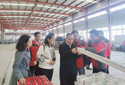 中國(guó)塑料加工工業(yè)協(xié)會(huì)領(lǐng)導(dǎo)蒞臨四川中財(cái)管道參觀指導(dǎo)，聚焦門窗加工產(chǎn)業(yè)發(fā)展